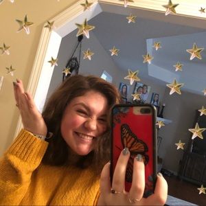 Meet your Posher, Alyssa